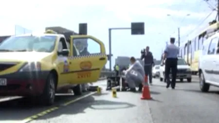 Tatăl fetiței aruncată de mama ei dintr-un taxi, audiat la Poliția Capitalei: 