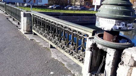 VIDEO | Lista „neagră” a podurilor din București care au grad de siguranță „nesatisfăcător”. Mai este doar un pas până la gradul cinci, când stau să cadă. „Trebuie intervenit de urgență”