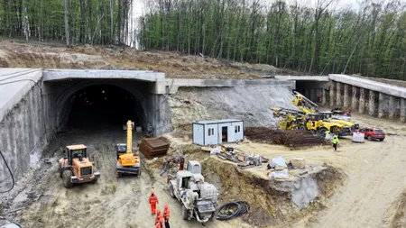 Sorin Grindeanu prezintă imagini la zi cu tunelurile Margina-Holdea de pe autostrada A1 Lugoj -Deva