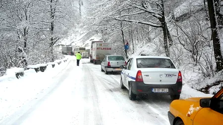 Polițiștii au ieșit în stradă. Și dau amenzi
