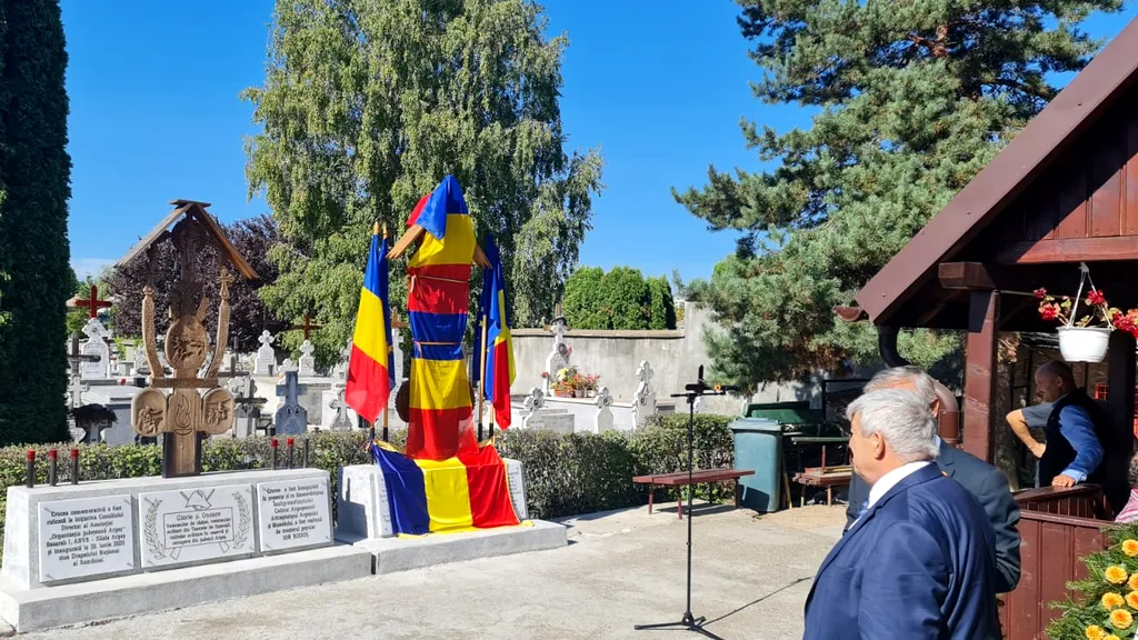 Se cere înlăturarea monumentului eroilor Securității ridicat la Pitești!