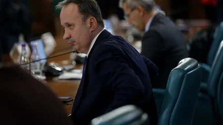 Adrian Câciu îi răspunde lui CIUCĂ: Dacă OSTAȘUL chiar este în slujba țării, atunci nu poate fugi de RĂSPUNDERE