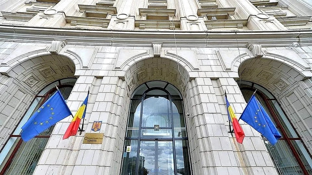 Planul fiscal pe care ministrul Finanțelor îl va trimite la Bruxelles: măsuri pentru reducerea deficitului, menținerea cotei unice de impozitare
