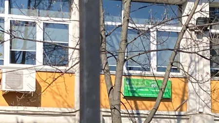 O elevă de 18 ani A CĂZUT de la etajul 1 al liceului din Capitală în care învață