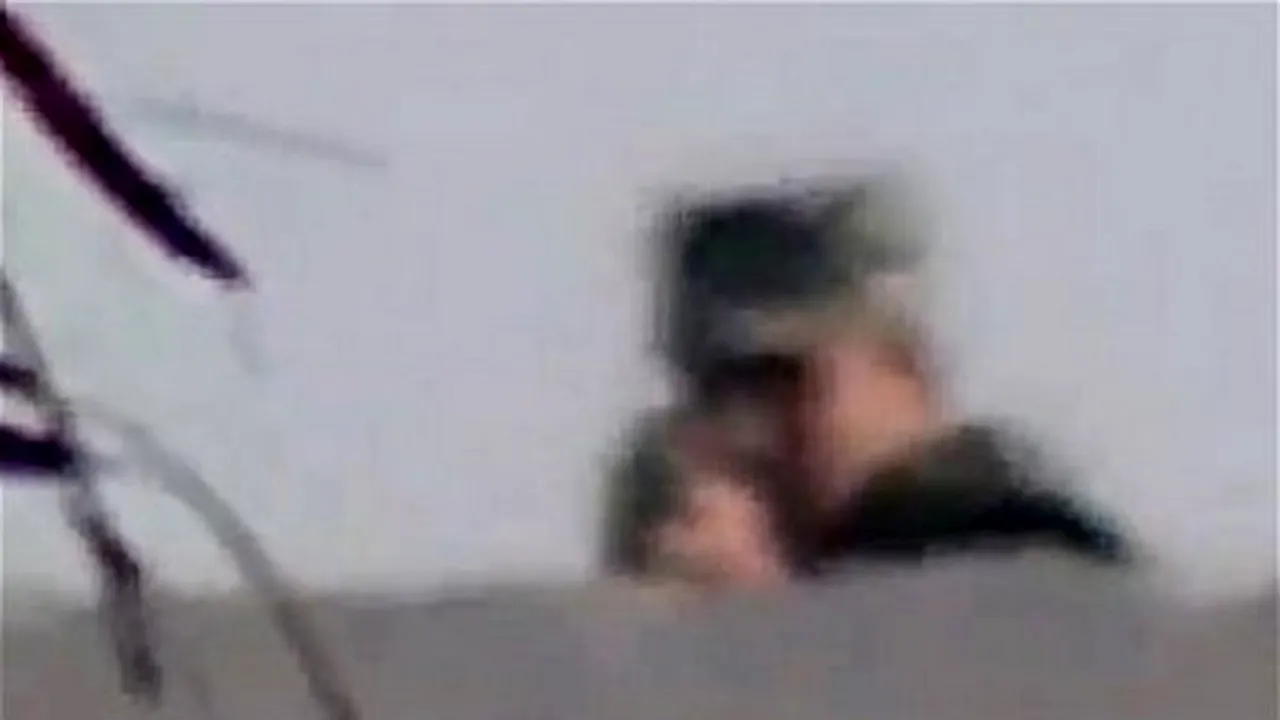 Un fotograf și-a înregistrat propria moarte: secundele în care Ahmed Samir Assem este ucis de forțele de securitate egiptene. VIDEO