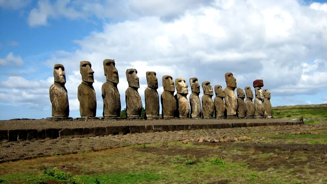 Ce se ascunde sub capetele din Insula Paștelui