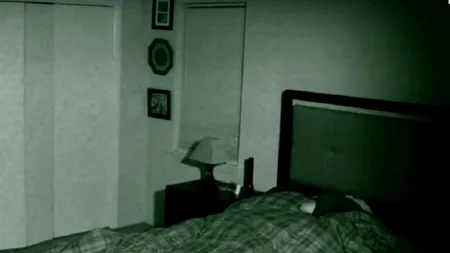 O tânără din Iași a venit acasă și și-a găsit iubitul în pat cu altă femeie. Când a văzut că alături era și bunica de 93 de ani, a luat o decizie șocantă