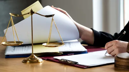 Un angajat răcit i-a cerut permisiunea șefului să lucreze de acasă / REACȚIA superiorului a născut numeroase controverse