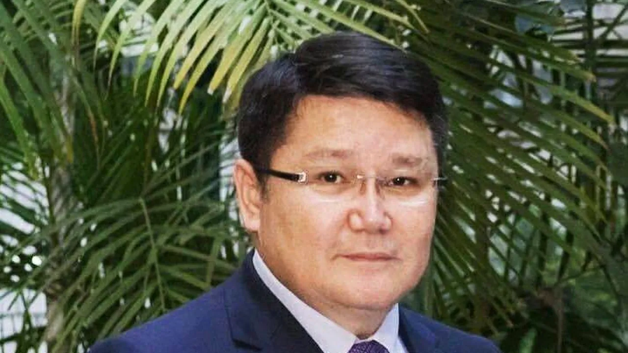 Conferință de presă cu E.S. Nurbakh Rustemov, ambasadorul Republicii Kazahstan în România, despre viitorul scrutin parlamentar care va avea loc în țara sa