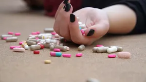 O femeie din Italia a murit în fața copiilor ei după ce a consumat o pilulă contraceptivă prescrisă de un ginecolog fals