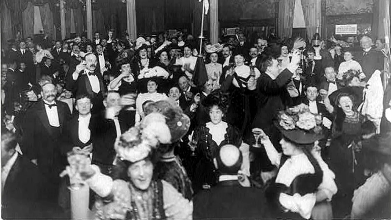 IMAGINI DE COLECȚIE. Cum arătau petrecerile de ANUL NOU la 1800 și 1900
