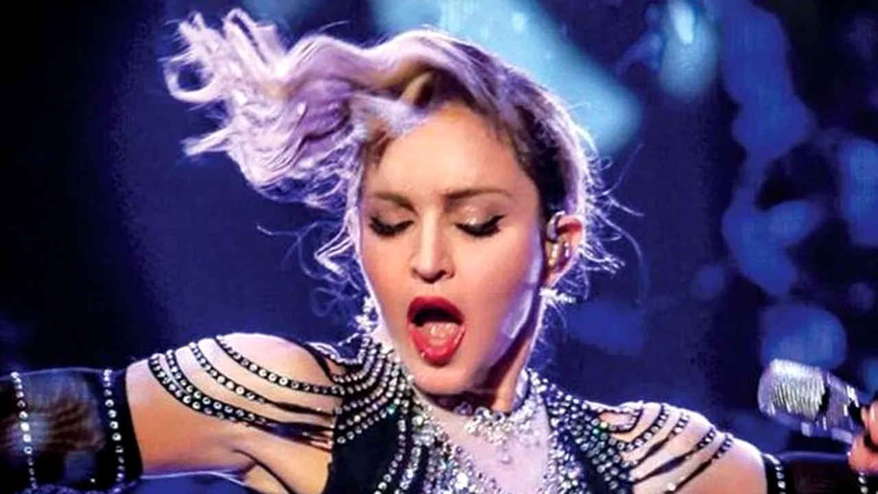 Madonna înjură și spune că a fost cenzurată după ce concertul său de la Londra a fost întrerupt