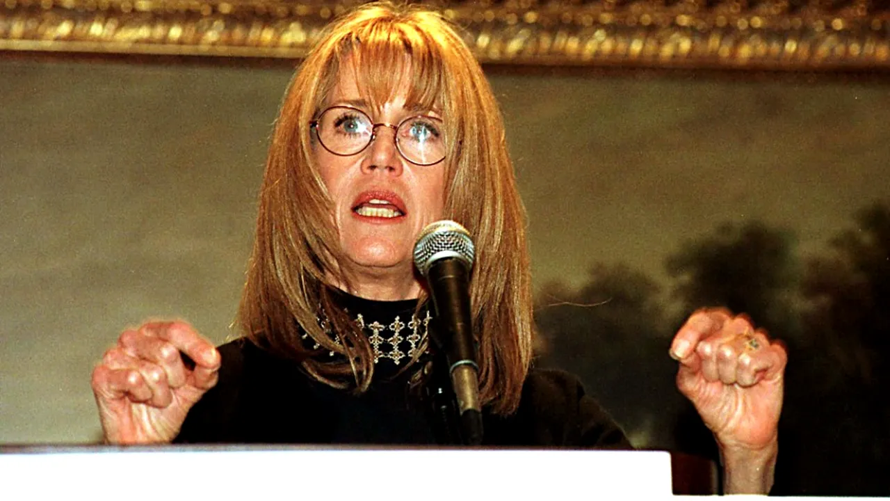 Actorii Ted Danson și Jane Fonda, arestați în timpul unui protest împotriva schimbărilor climatice