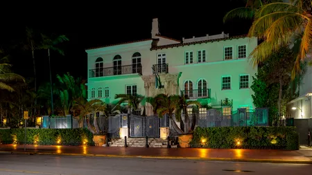 Doi bărbați au fost găsiți morți în fosta vilă a lui Versace. Astăzi, 15 iulie 2021, se împlinesc 24 de ani de la asasinarea celebrului designer
