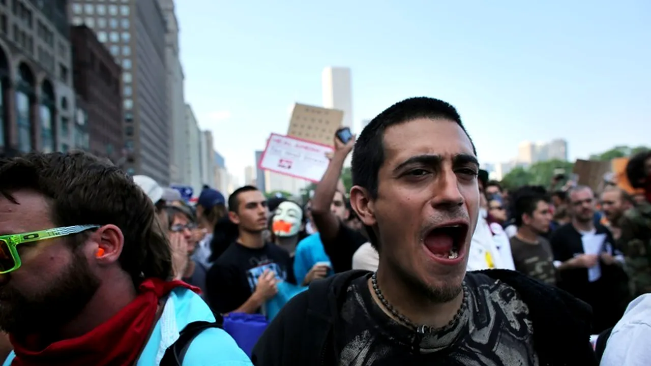 Sute de persoane au manifestat împotriva NATO pe străzile din Chicago