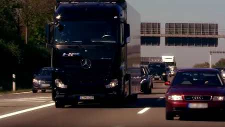 Camionul fără șofer a trecut de primul test. Sistemul special cu care este dotat