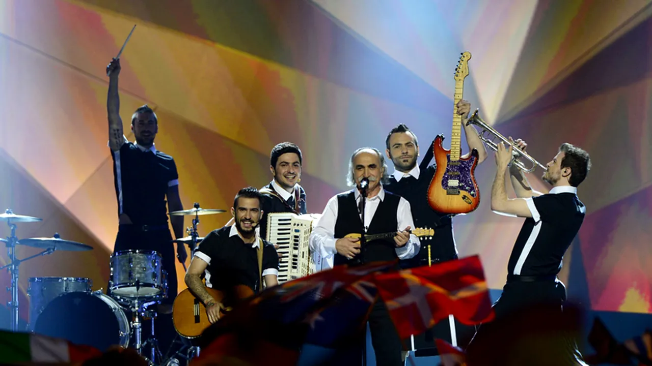 Ilias Kozas, solistul trupei care a reprezentat Grecia la Eurovision 2013: 