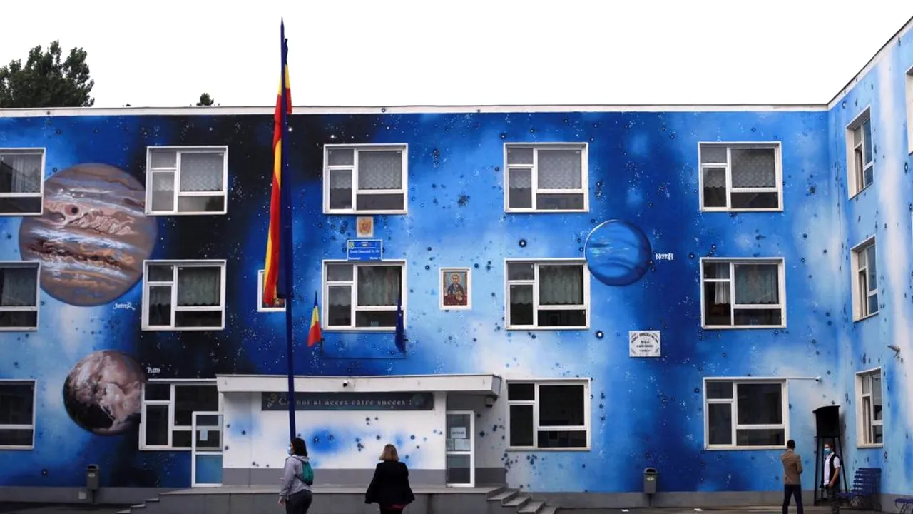 EDUCAȚIE. Școala 194 din Sectorul 4 al Capitalei și-a redeschis porțile pentru examenele naționale (FOTO)