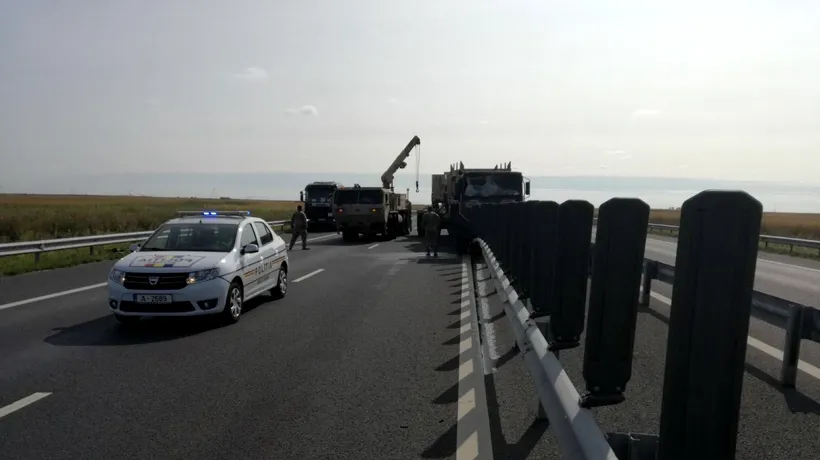 Primele imagini de la accidentul de pe A1 în care a fost implicat un convoi militar al NATO. Trei militari americani, la spital, după ce un șofer a adormit la volan