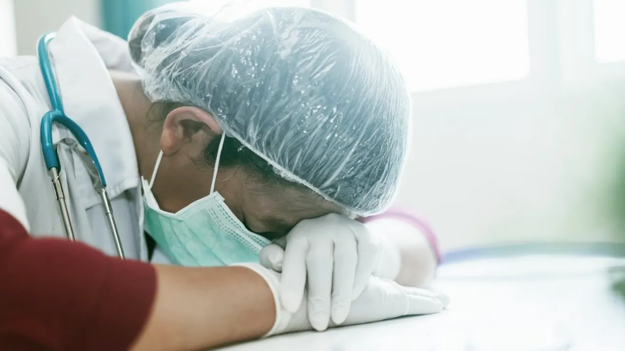 Zeci de angajați de la Spitalul Alba Iulia, infectați cu COVID-19