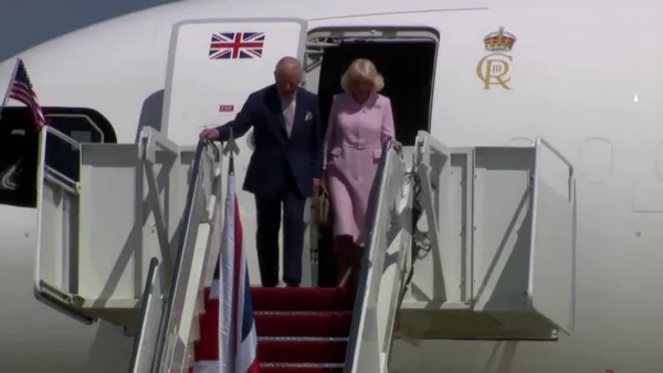 Regele Charles și Regina Camilla au ajuns în SUA. Cei doi au fost întâmpinați de Donald Trump și Melania Trump
