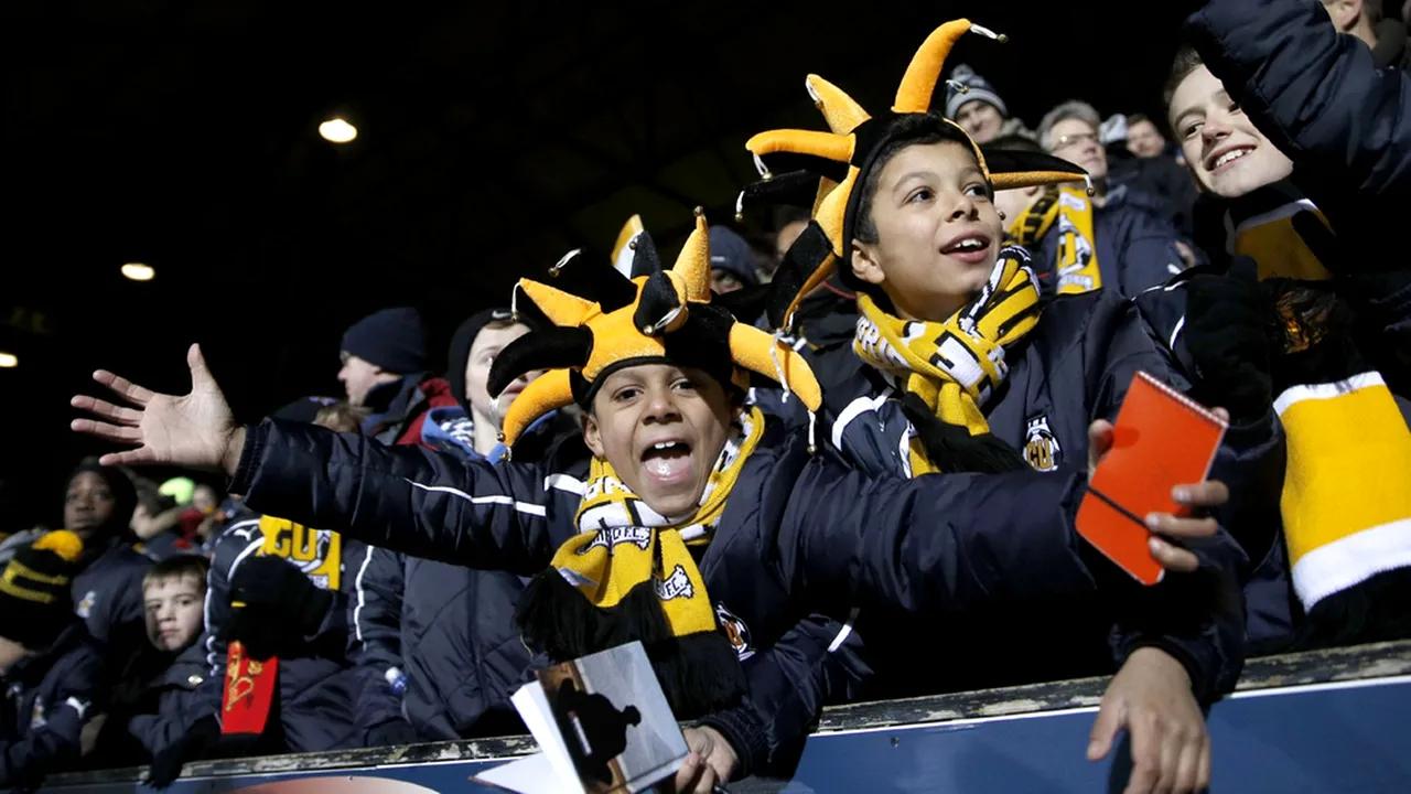 Câți bani va primi Cambridge după meciul cu Man. United: ne vor asigura viitorul