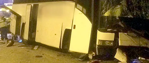 Șase răniți, după ce un autocar din România s-a izbit de un parapet în Anglia