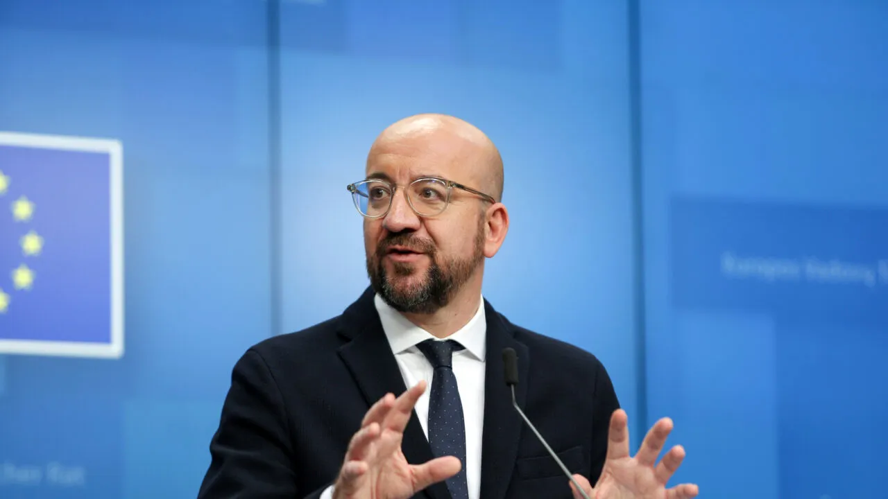 Președintele Consiliului European, Charles Michel, invită statele membre ale UE să achiziționeze în comun gaze pentru a reduce prețul combustibililor