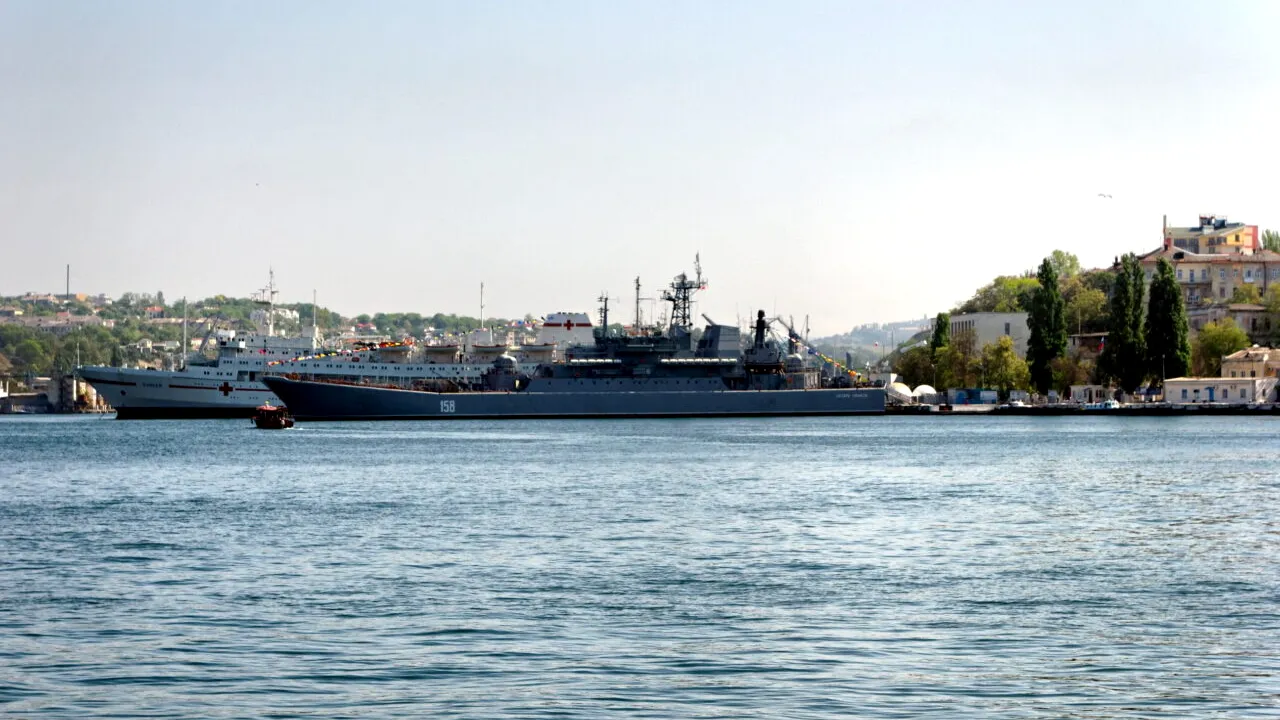 Război în Ucraina, ziua 721: Navă de război rusească, scufundată în Marea Neagră/Kievul, pe cale să exporte toate cerealele din recolta pe 2023