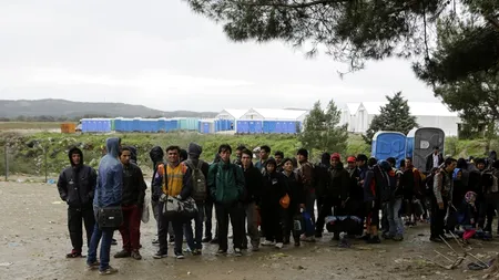 Un imigrant a murit electrocutat la frontiera dintre Grecia și Macedonia