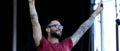 Adam Levine, solistul trupei Maroon 5, s-a căsătorit sâmbătă în Mexic
