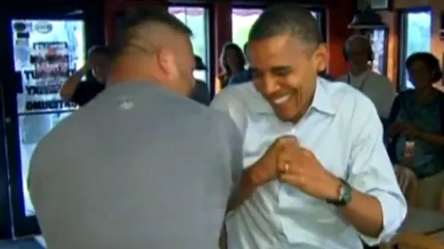VIDEO: Ce a pățit Barack Obama într-o pizzerie din Florida