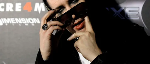 Rockerul Marilyn Manson, bătut într-un restaurant din Canada