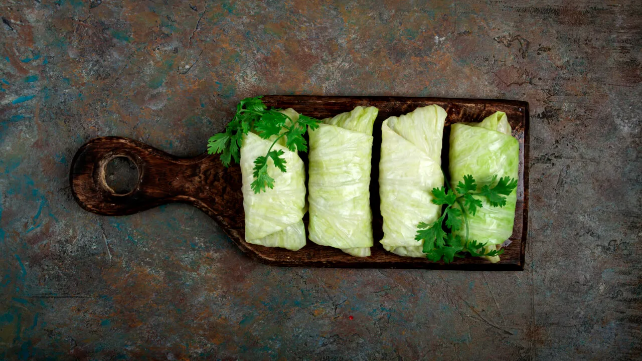 Ingredientul secret folosit de măicuțele de la Mănăstirea Prislop pentru o porție perfectă de sarmale de post. Oferă un gust deosebit preparatului