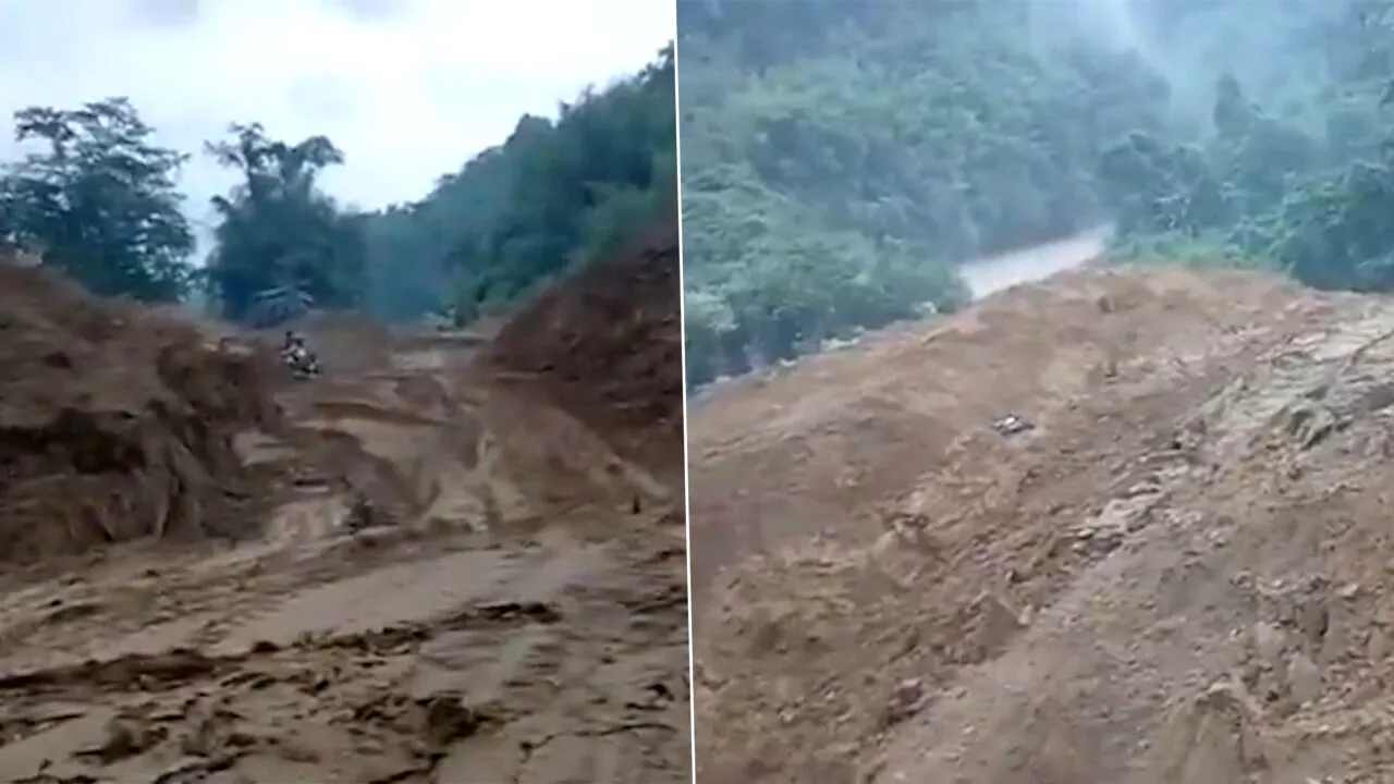 Un motociclist din India a supraviețuit miraculos după ce un versant s-a surpat sub picioarele sale