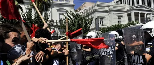 Grecia, la un pas de ieșirea din zona euro. Vicepremierul Pangalos: Mă tem foarte tare de ce se va întâmpla. Vom fi într-un faliment sălbatic