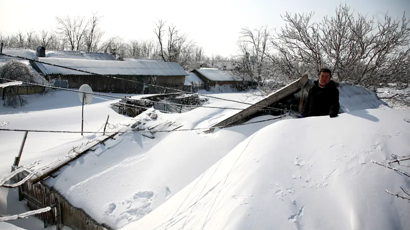 Peste 100 de sate din județul Buzău, izolate din nou din cauza viscolului