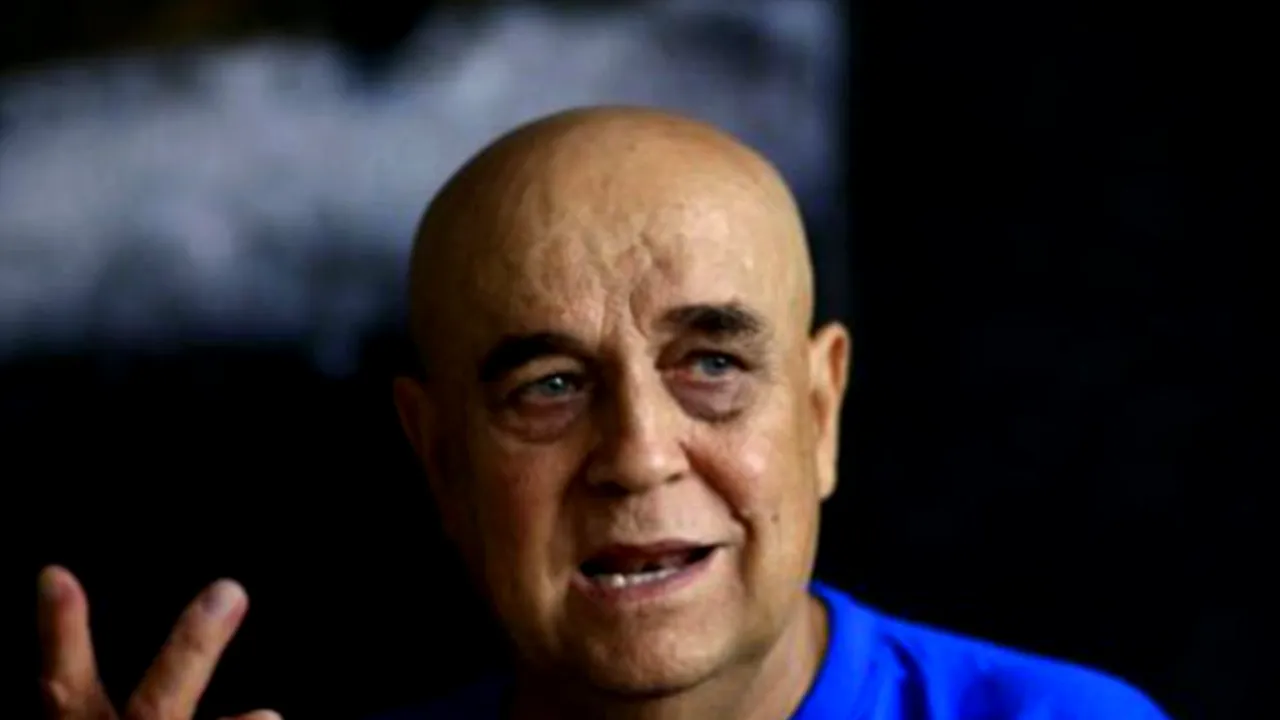 Benone Sinulescu se zbate între viață și moarte, după ce a fost găsit căzut în casă. Unde este internat artistul și ce spun medicii