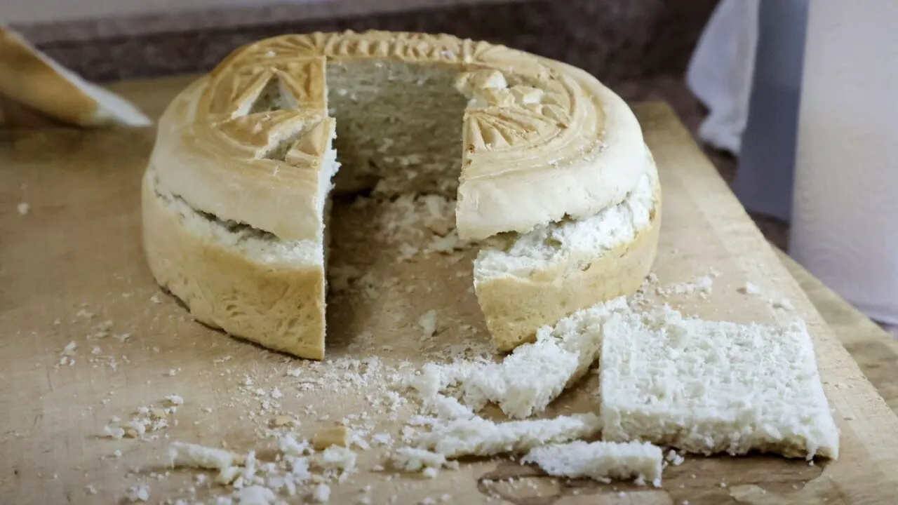 Anafura de Paște: Când se mănâncă și ce simbolizează