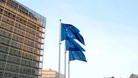 Comisia Europeană suspectează producători de baterii auto, inclusiv din România, de încălcarea reglementărilor concurențiale