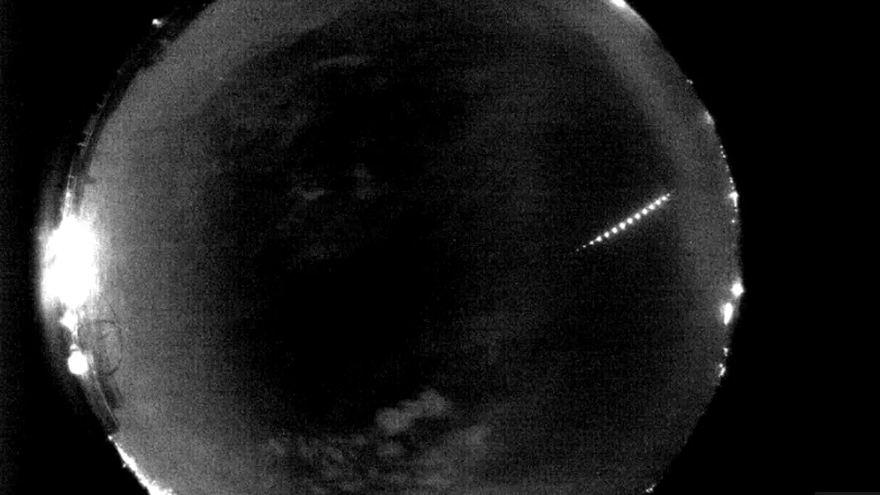 O „,minge de foc strălucitoare” a fost văzută într-o regiune din Anglia / Avertismentul oamenilor de știință: „Nu dorim ca cineva să-și asume RISCURI”