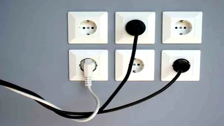 Electrocasnicul din sufragerie care te rupe la bani fără să știi. Consumă cât 30 de becuri aprinse simultan și majoritatea românilor îl uită în priză