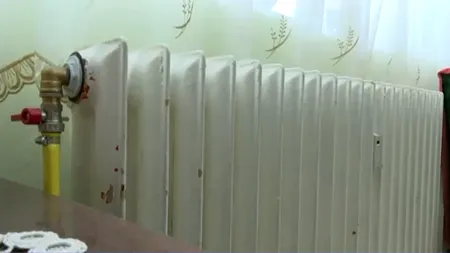 Calorifere aproape reci, dar facturi mari la întreținere. Mulți bucureșteni ar putea plăti chiar și 1.000-1.200 de lei pe căldura care nu prea există