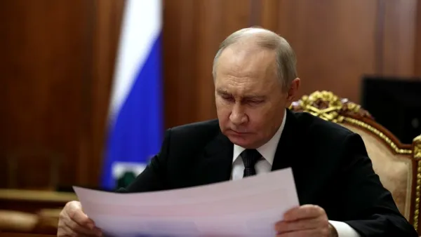 Putin denunță atitudinea „revizionistă” a statelor occidentale/ Rusia își consolidează relația DIPLOMATICĂ cu Israelul