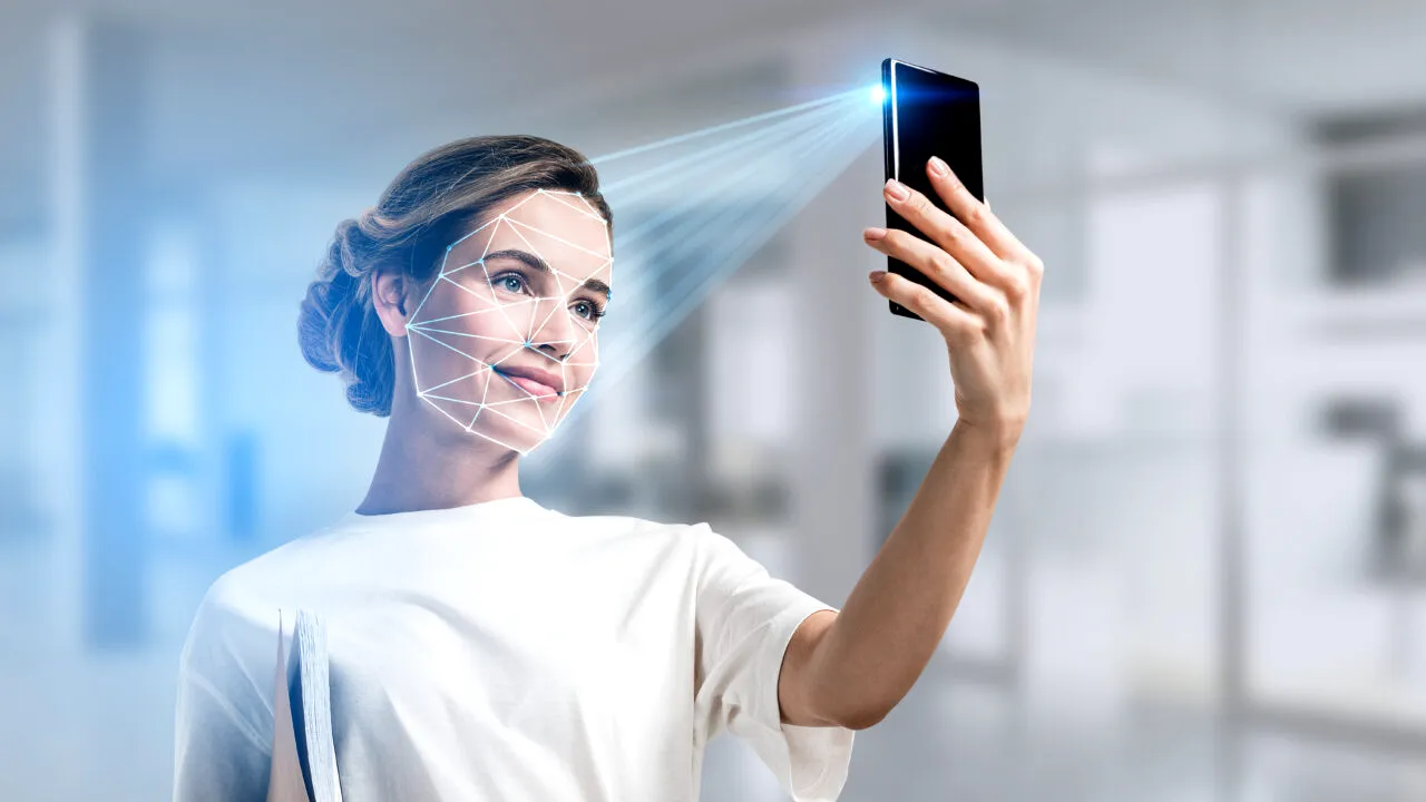 Schimbări uriașe! Marea Britanie ar putea înlocui pașapoartele cu recunoașterea facială în aeroporturi