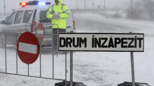 MERSUL TRENURILOR 2014. 3 autostrăzi și 32 de drumuri naționale, închise. 234 de trenuri, anulate. ACCIDENT grav în Brașov
