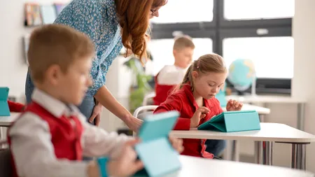 Se întâmplă în România! Elev de șapte ani, amenințat cu plângeri la poliție din cauza violenței