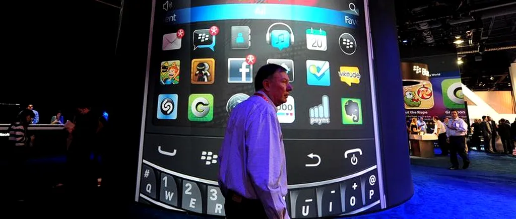 BlackBerry va fi preluată de un grup de investitori și se va delista de la bursă