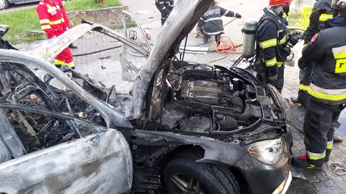 UPDATE | Explozia mașinii din Arad: Primele cercetări exclud ipoteza unui atentat terorist, dar și pe cea a unei explozii întâmplătoare. Ancheta, preluată de PICCJ