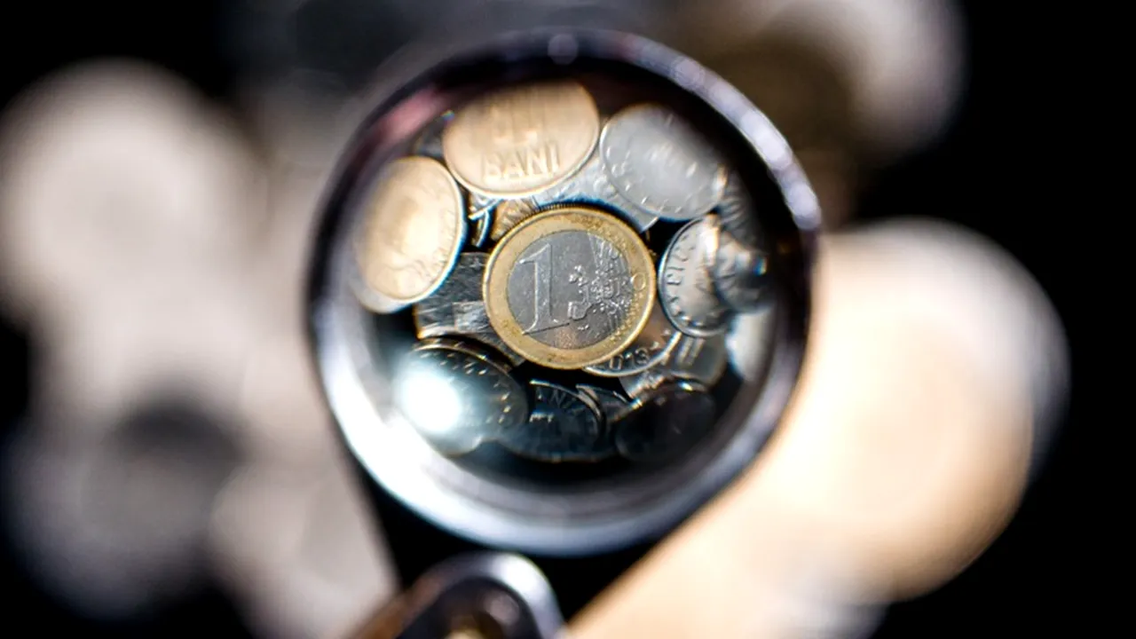 Cursul BNR a scăzut joi la minimul ultimelor 9 luni și jumătate